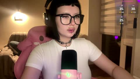 Snapshot of dominiquebreakey chatting on May 2026 04:04:02 PM Cati online show from May 2026 04:04:02 PM
