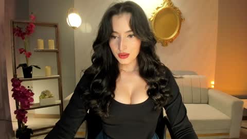 Snapshot of dominiquevega_ chatting on January 2025 08:37:02 PM Dominique online show from January 2025 08:37:02 PM