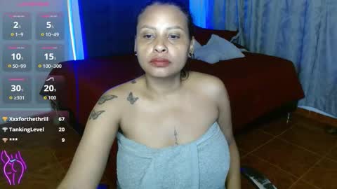  D O M I N K  online show from October 2025 08:01:01 AM