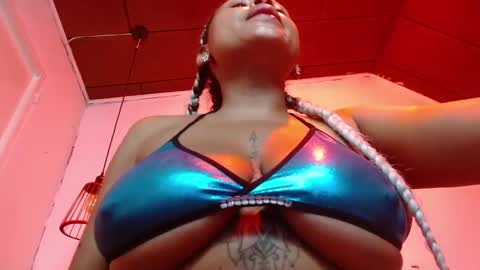  D O M I N K  online show from November 2025 07:58:01 AM