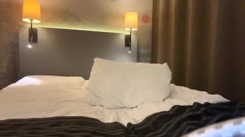 domnorwegian online show from April 2026 10:53:01 PM