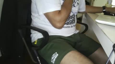 Snapshot of domruanjf chatting on October 2025 03:32:01 PM Dom Ruan CF online show from October 2025 03:32:01 PM