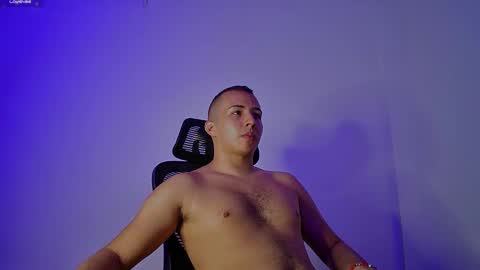 Snapshot of donathoo chatting on February 2025 02:46:02 PM Donat Independent Model online show from February 2025 02:46:02 PM