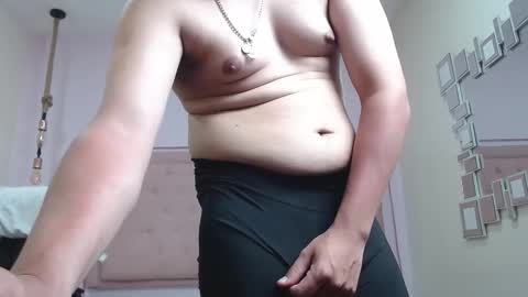 dondanys online show from September 2025 09:48:02 PM
