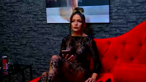 Donna online show from October 2025 06:08:02 PM