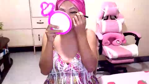 Snapshot of donnaliciouscumts chatting on January 2025 11:55:01 AM donnaliciouscumts online show from January 2025 11:55:01 AM