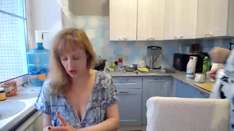 Tatiana 43 curvy sexy body and Joanna redhead 39 years online show from December 2024 07:52:02 AM