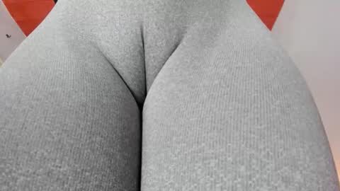 Paula DiazGMT-5 0730 - 1400 online show from September 2025 11:56:02 AM