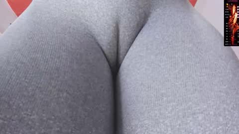 Paula DiazGMT-5 0730 - 1400 online show from October 2025 12:08:02 PM