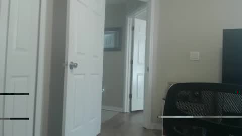 donnie_bangz online show from April 2026 03:48:02 PM