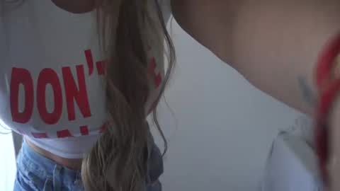 Donatella online show from November 2025 12:20:01 PM