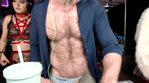 Donny online show from February 2025 01:34:01 AM