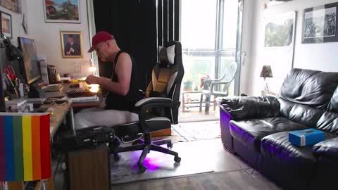 dopeleaf2 online show from October 2025 11:06:01 AM