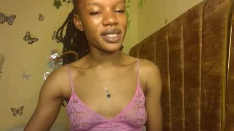 Snapshot of dorcaskaleng96 chatting on September 2025 03:03:01 PM pretty petite online show from September 2025 03:03:01 PM