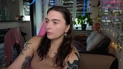 Alice online show from November 2025 07:20:01 AM