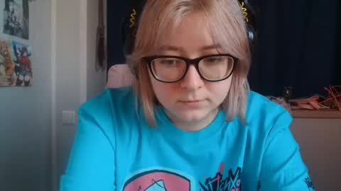 Snapshot of doriabodford chatting on October 2025 07:12:01 AM Lola online show from October 2025 07:12:01 AM