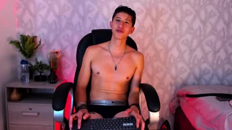 Snapshot of dorian_mystery chatting on December 2024 07:21:01 AM dorian_mystery online show from December 2024 07:21:01 AM