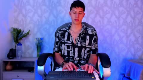 Snapshot of dorian_mystery chatting on January 2025 08:42:01 AM dorian_mystery online show from January 2025 08:42:01 AM