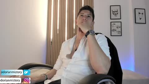 Snapshot of dorian_mystery chatting on June 2026 01:30:01 AM dorian_mystery online show from June 2026 01:30:01 AM