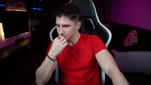 Dorian Reyes online show from December 2024 02:22:02 AM