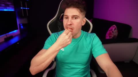 Dorian Reyes online show from January 2025 09:36:02 PM