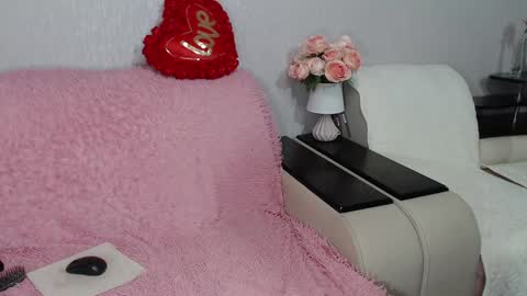 DorisBest online show from December 2024 07:17:01 PM