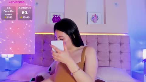 Dorothy Lane online show from September 2025 08:25:01 PM