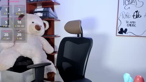 Dorothy Lane online show from October 2025 08:06:02 PM