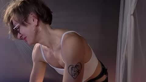 Snapshot of dorothy_meyer chatting on November 2025 02:32:01 AM Dorothy Next stream on Monday at 3am-9am online show from November 2025 02:32:01 AM