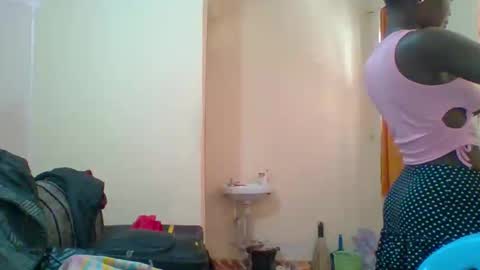 dottletop online show from February 2025 08:38:01 AM