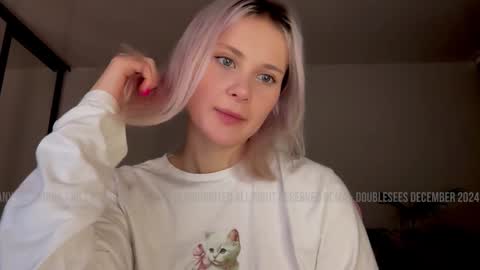 Snapshot of doublecuties chatting on December 2024 03:05:02 AM Lana Eva dont forget to give us a thumb up online show from December 2024 03:05:02 AM