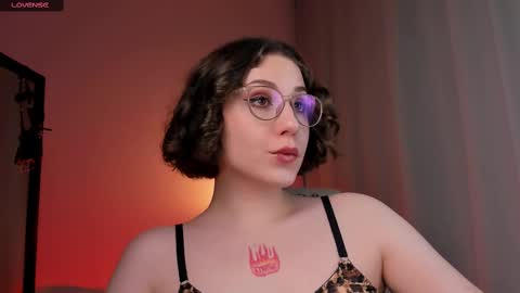 Snapshot of doublee_trouble chatting on February 2025 09:26:02 PM Eva ana Liza online show from February 2025 09:26:02 PM