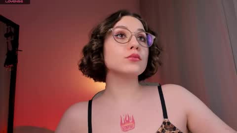 Snapshot of doublee_trouble chatting on February 2025 03:44:02 AM Eva ana Liza online show from February 2025 03:44:02 AM
