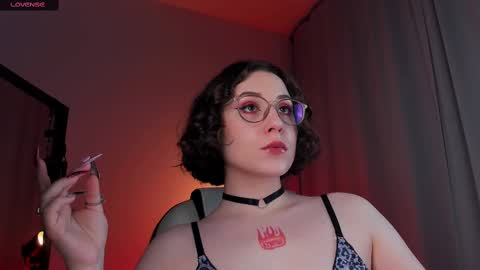 Snapshot of doublee_trouble chatting on March 2025 09:38:01 PM Eva ana Liza online show from March 2025 09:38:01 PM