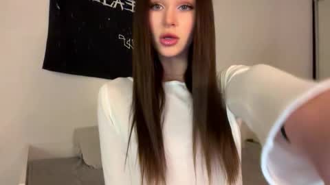 MOLLYYYY dont forget to give me a thumb up online show from October 2025 11:55:02 AM