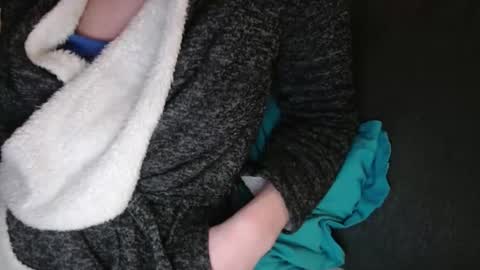 Douce Elsa online show from December 2024 06:10:02 PM