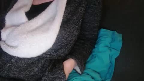 Douce Elsa online show from December 2024 06:09:02 PM