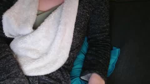 Douce Elsa online show from December 2024 09:42:02 PM