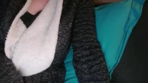 Douce Elsa online show from February 2025 09:59:02 PM