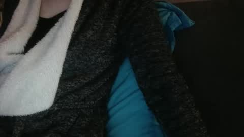 Douce Elsa online show from March 2025 06:50:01 PM
