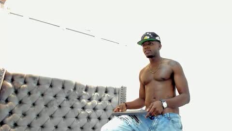 DOUGLAS online show from September 2025 02:05:02 PM