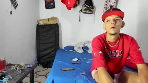 douglas_gallegos online show from February 2026 09:33:01 PM