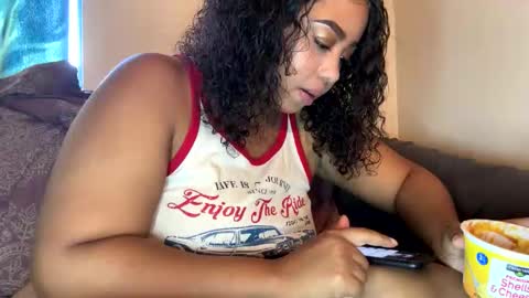 dove_love22 online show from October 2025 03:51:01 PM