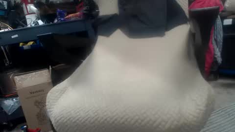 DOWN4DAKROWN online show from April 2026 11:42:01 AM