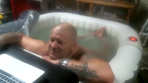 Snapshot of dr_frankensquirter chatting on January 2025 11:52:01 AM ich wei es nicht online show from January 2025 11:52:01 AM