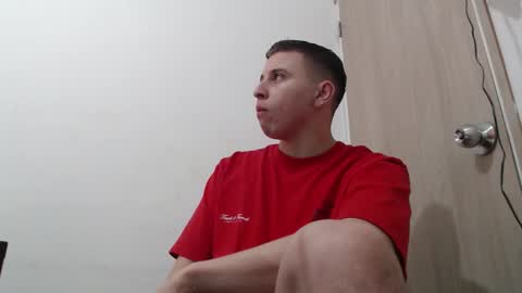 Snapshot of draco_boy2000 chatting on February 2026 09:07:01 PM draco_boy2000 online show from February 2026 09:07:01 PM