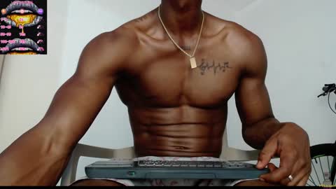 Snapshot of drake_brown_23 chatting on January 2025 03:11:02 AM Drake 23 online show from January 2025 03:11:02 AM
