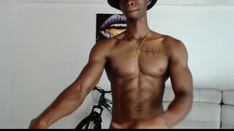 Snapshot of drake_brown_23 chatting on February 2025 03:53:02 PM Drake 23 online show from February 2025 03:53:02 PM