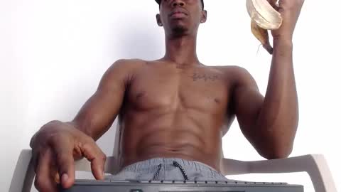 Snapshot of drake_brown_23 chatting on September 2025 01:11:02 PM Drake 23 online show from September 2025 01:11:02 PM