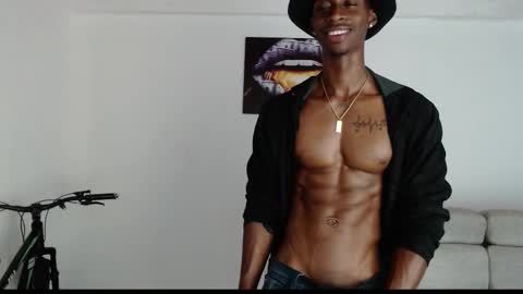 Snapshot of drake_brown_23 chatting on October 2025 08:36:02 AM Drake 23 online show from October 2025 08:36:02 AM